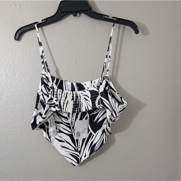 Forever 21 handkerchief crop top - Picture 2 of 3